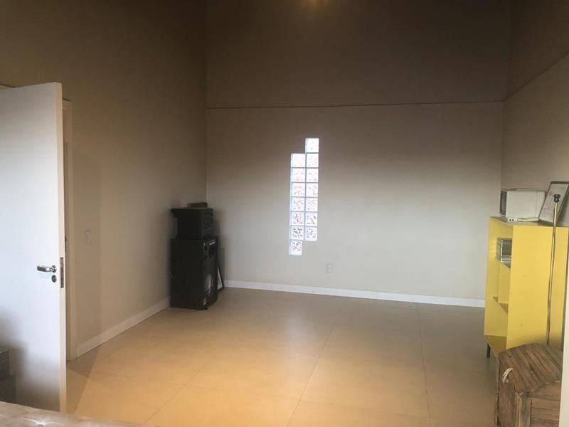 Casa com 3 quartos, 4 banheiros e 400m² à venda no bairro Jardim do Prado, Taquara