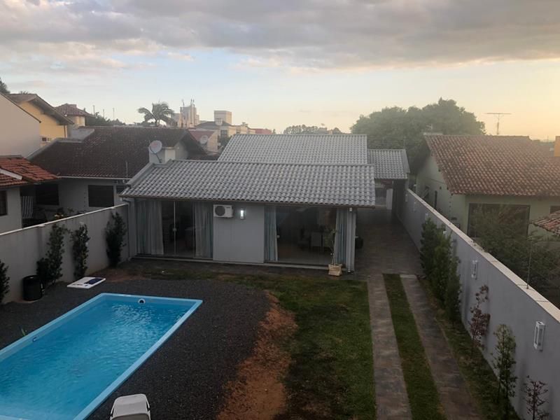 Casa com 3 quartos, 4 banheiros e 400m² à venda no bairro Jardim do Prado, Taquara