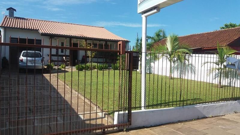 Casa com 2 quartos, 1 banheiro e 170m² à venda no bairro Centro, Taquara