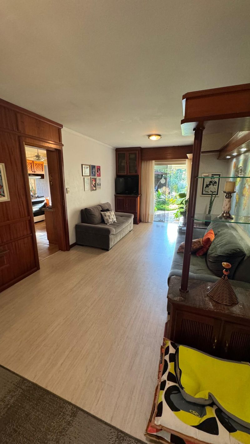 Casa com 4 quartos, 5 banheiros e 380m² à venda no bairro Recreio, Taquara