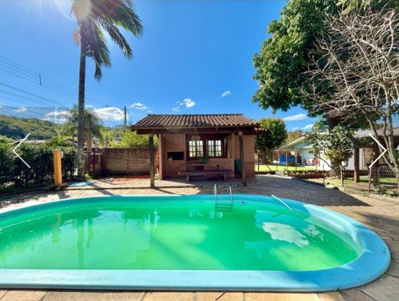 Casa com 2 quartos, 2 banheiros e 140m² à venda no bairro Bom Pastor, Igrejinha