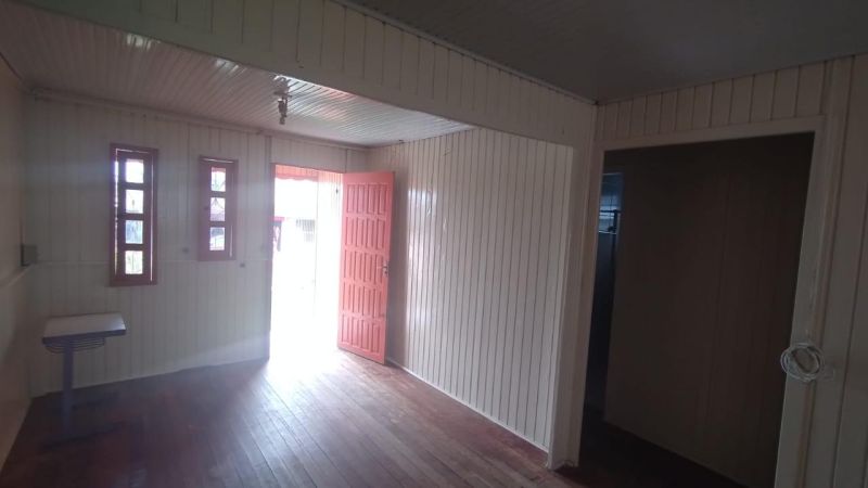 Casa com 3 quartos e 2 banheiros à venda no bairro Recreio, Taquara