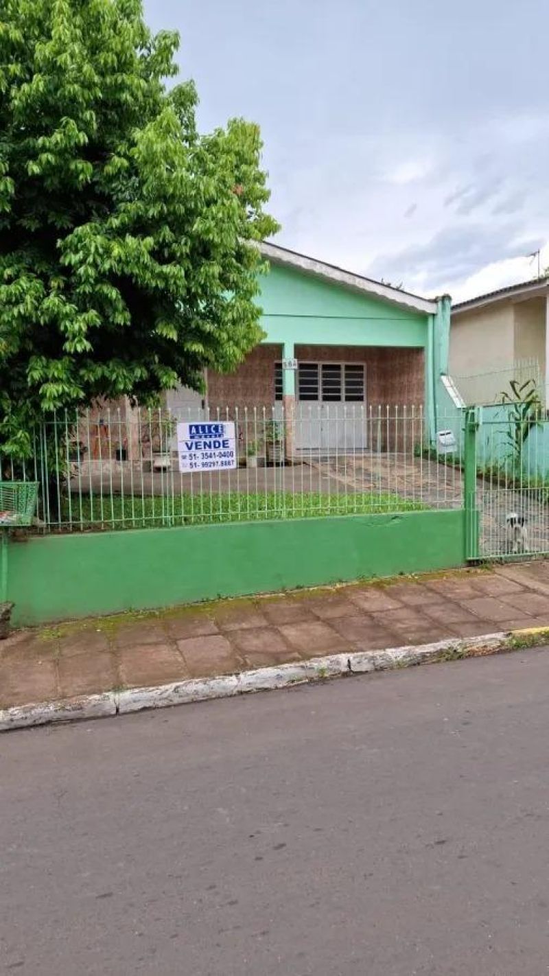 Casa com 2 quartos, 2 banheiros e 148m² à venda no bairro Santa Teresinha, Taquara