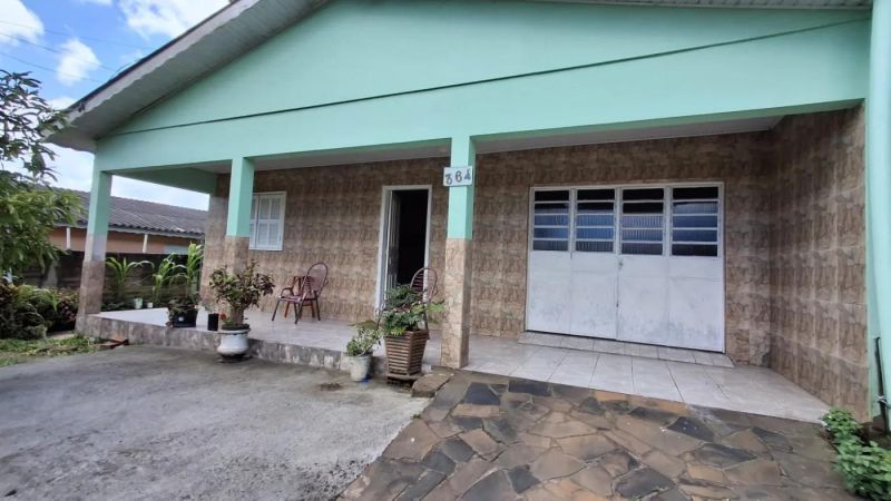 Casa com 2 quartos, 2 banheiros e 148m² à venda no bairro Santa Teresinha, Taquara