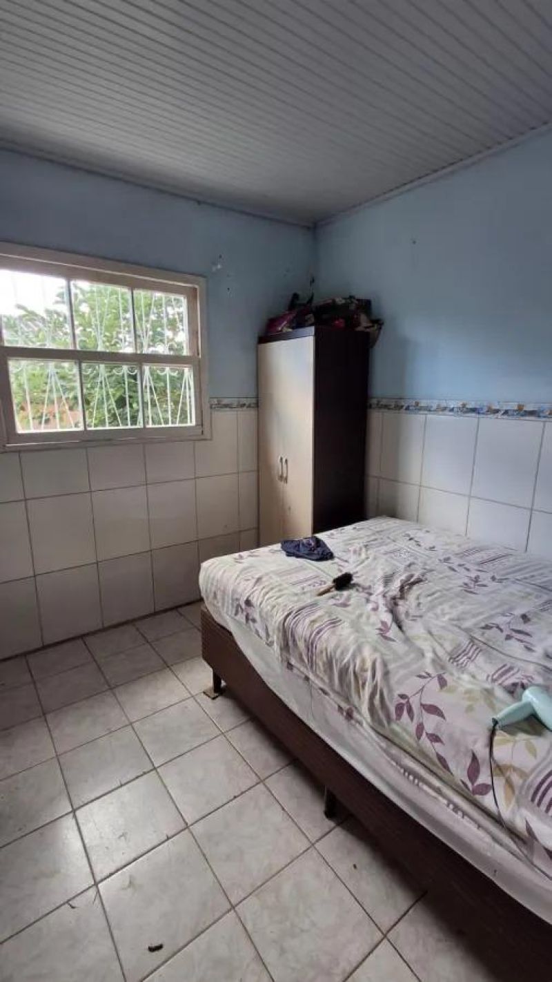 Casa com 2 quartos, 2 banheiros e 148m² à venda no bairro Santa Teresinha, Taquara