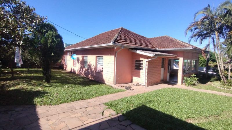 Casa com 3 quartos, 2 banheiros e 120m² à venda no bairro Santa Teresinha, Taquara