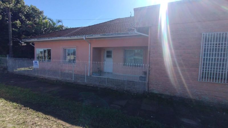 Casa com 3 quartos, 2 banheiros e 120m² à venda no bairro Santa Teresinha, Taquara