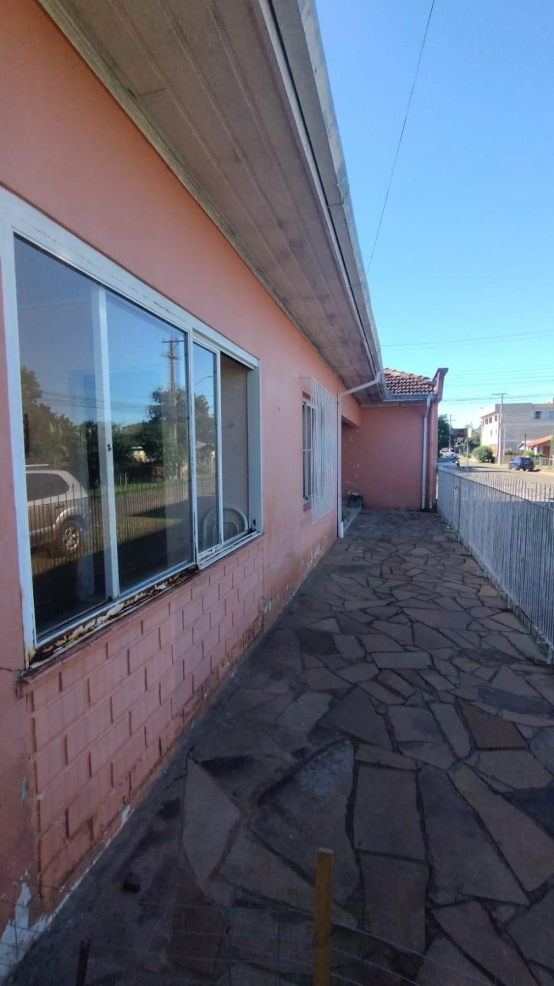 Casa com 3 quartos, 2 banheiros e 120m² à venda no bairro Santa Teresinha, Taquara