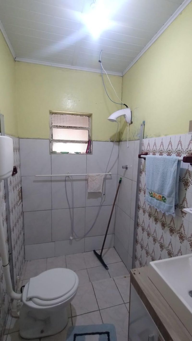 Casa com 3 quartos, 2 banheiros e 120m² à venda no bairro Santa Teresinha, Taquara