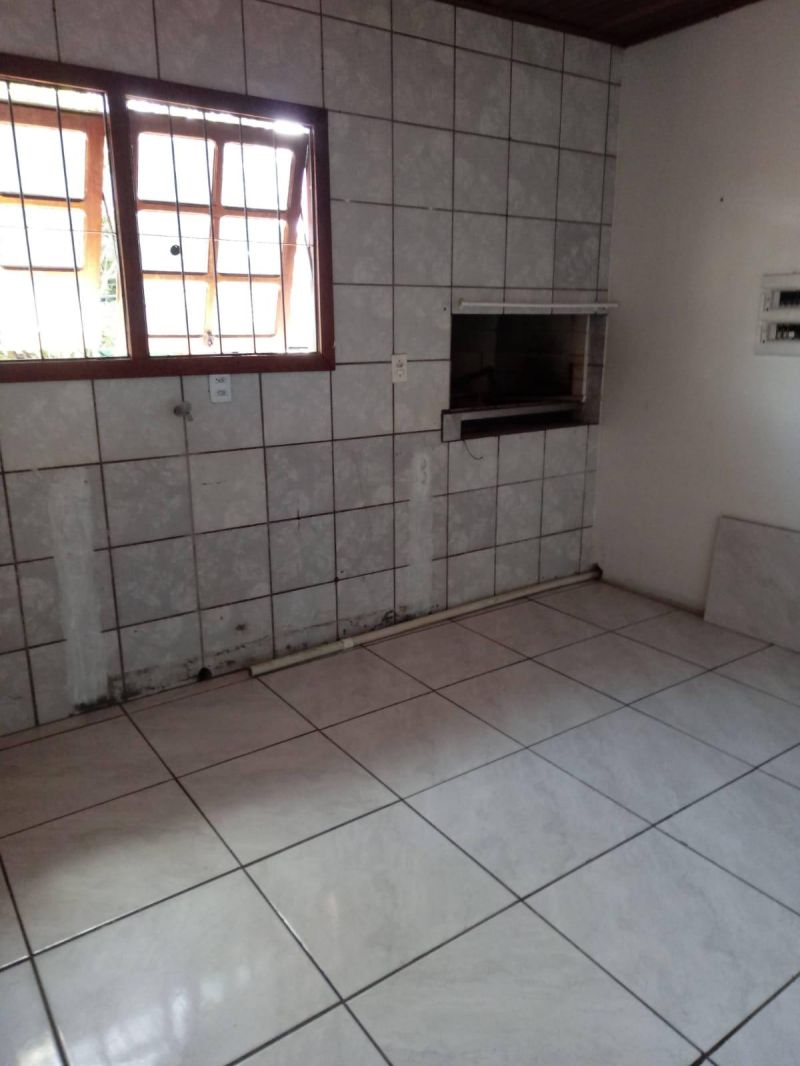 Apartamento com 3 quartos, 1 banheiro e 130m² à venda no bairro Santa Teresinha, Taquara