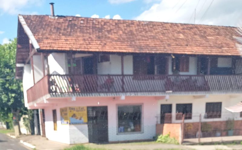 Apartamento com 3 quartos, 1 banheiro e 130m² à venda no bairro Santa Teresinha, Taquara
