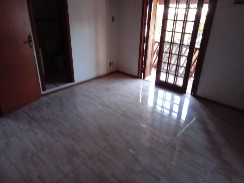 Apartamento com 3 quartos, 1 banheiro e 130m² à venda no bairro Santa Teresinha, Taquara
