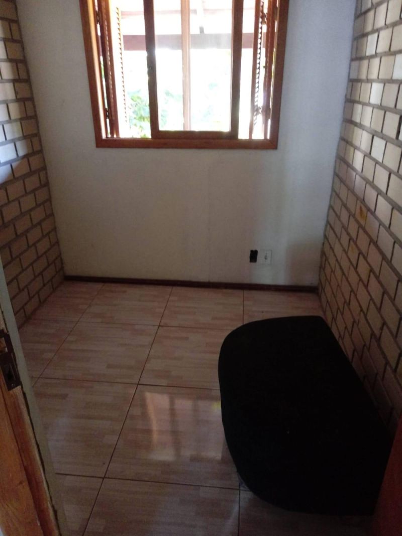 Apartamento com 3 quartos, 1 banheiro e 130m² à venda no bairro Santa Teresinha, Taquara