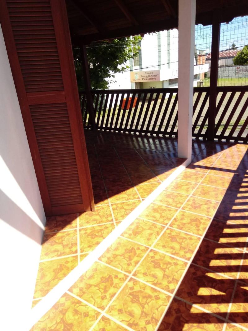 Apartamento com 3 quartos, 1 banheiro e 130m² à venda no bairro Santa Teresinha, Taquara