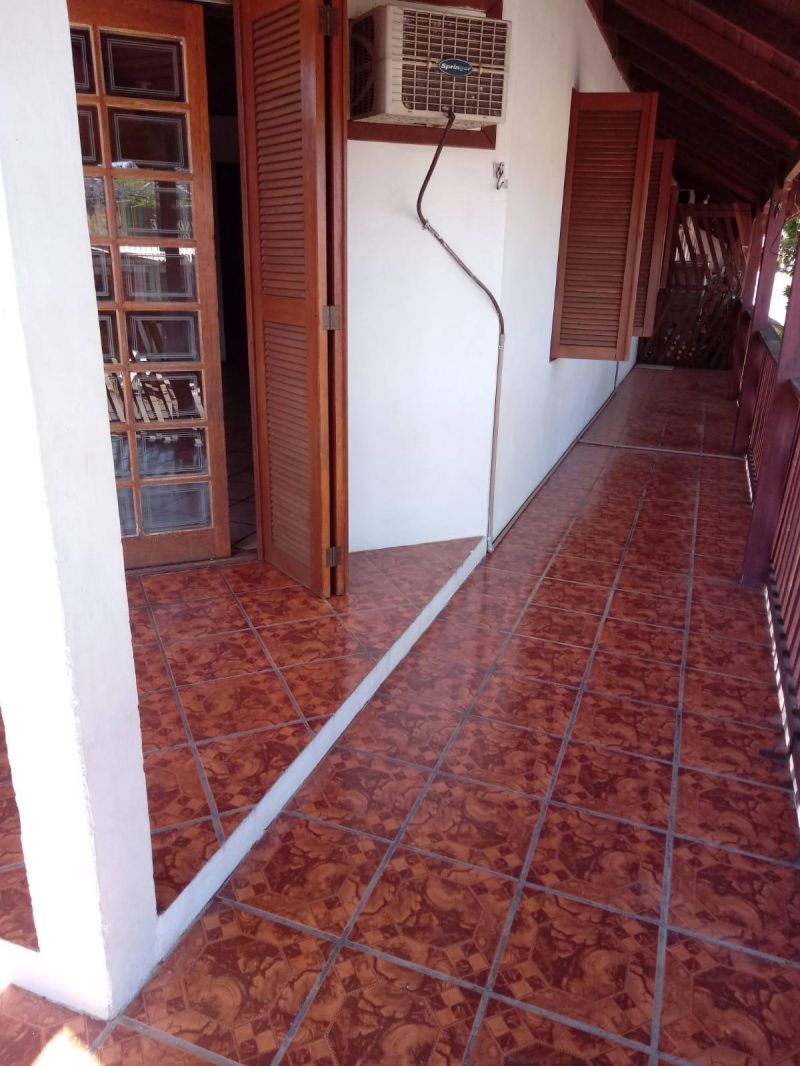 Apartamento com 3 quartos, 1 banheiro e 130m² à venda no bairro Santa Teresinha, Taquara