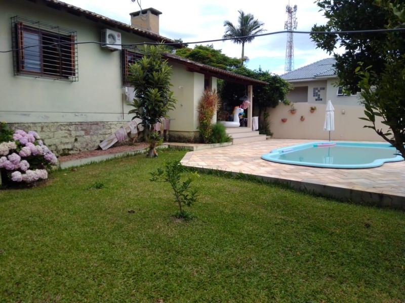 Casa com 2 quartos, 2 banheiros e 120m² à venda no bairro Santa Teresinha, Taquara