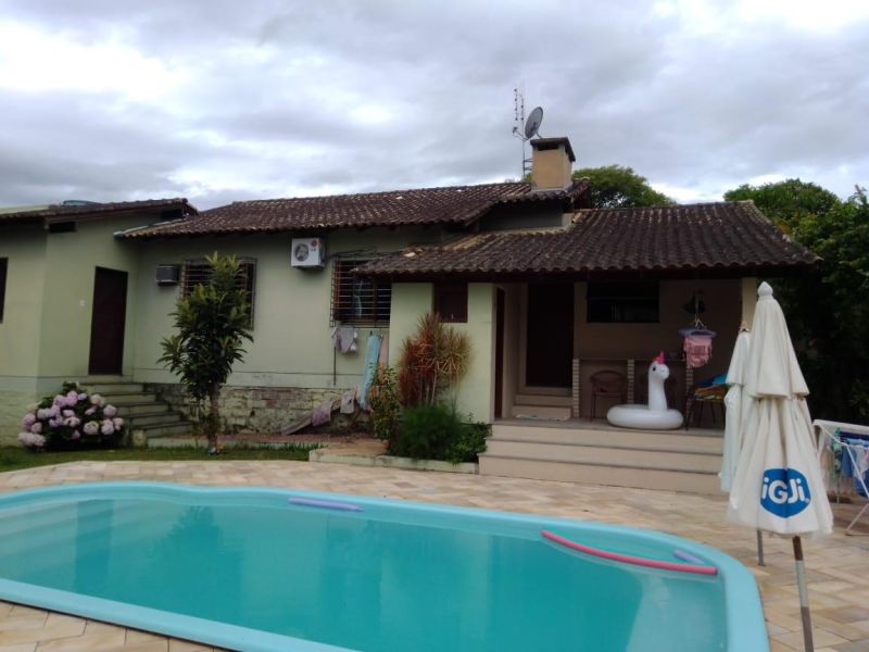 Casa com 2 quartos, 2 banheiros e 120m² à venda no bairro Santa Teresinha, Taquara
