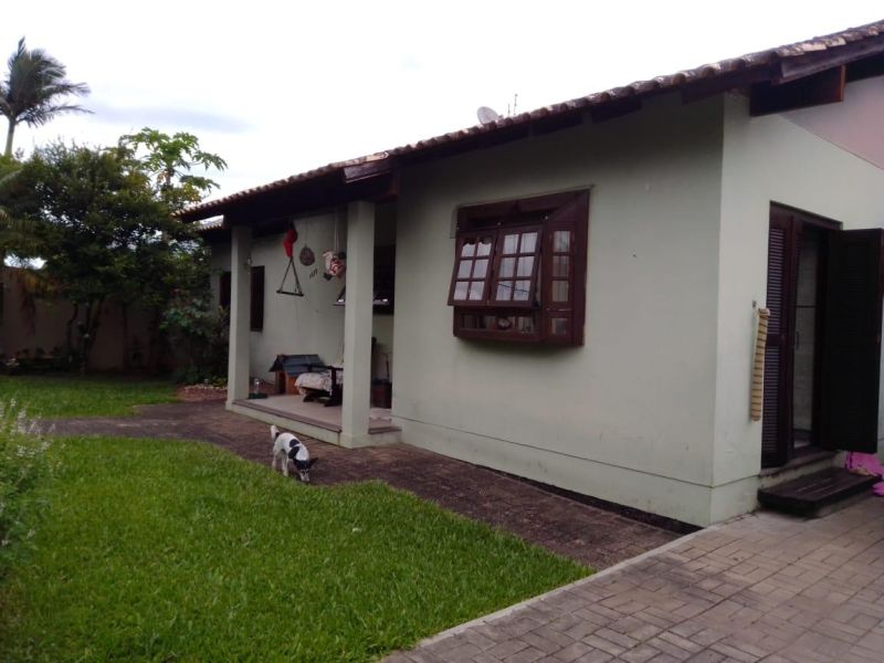 Casa com 2 quartos, 2 banheiros e 120m² à venda no bairro Santa Teresinha, Taquara
