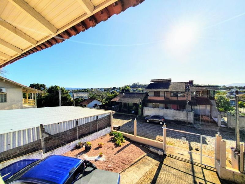 Casa com 3 quartos, 2 banheiros e 172m² à venda no bairro Santa Teresinha, Taquara