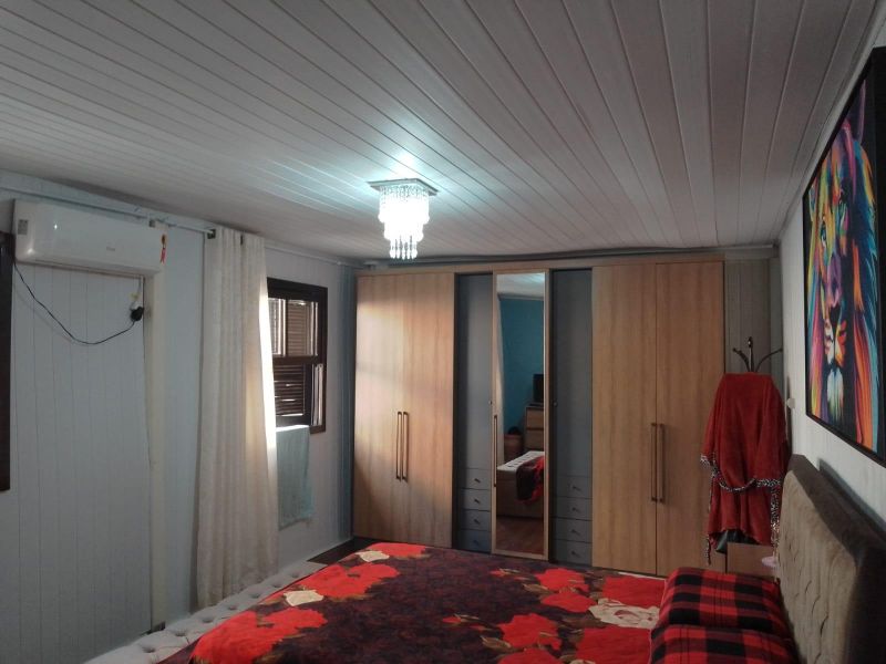 Casa com 3 quartos e 1 banheiro à venda no bairro Santa Teresinha, Taquara