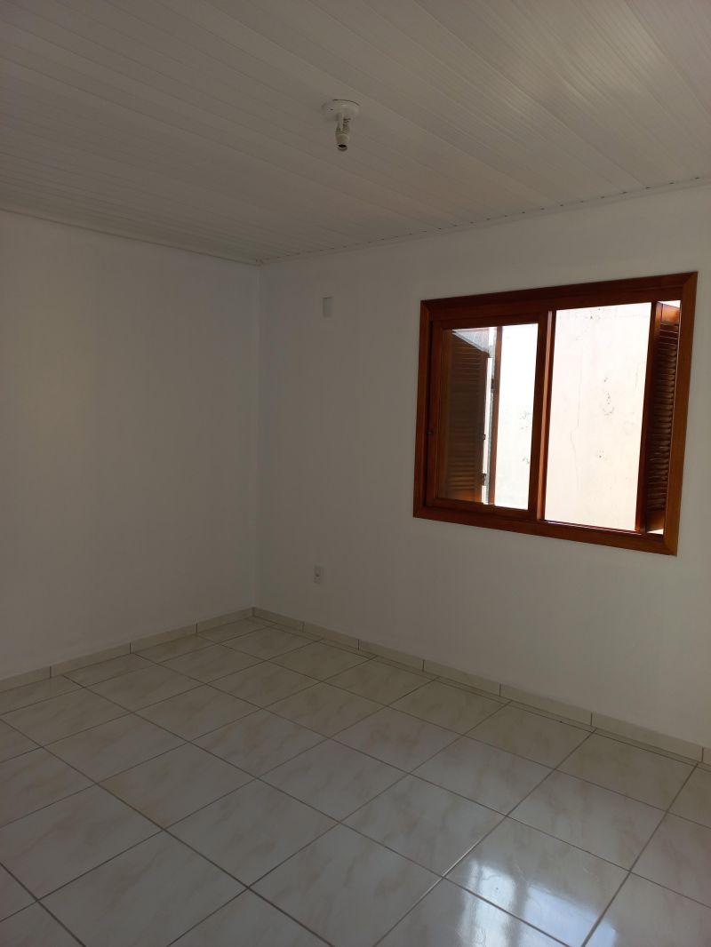 Casa com 2 quartos, 1 banheiro e 69m² à venda no bairro Santa Teresinha, Taquara