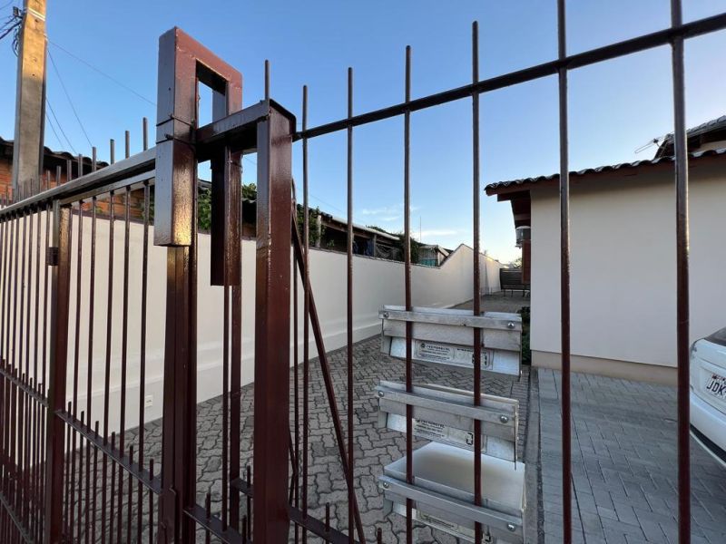Casa com 2 quartos, 1 banheiro e 69m² à venda no bairro Santa Teresinha, Taquara