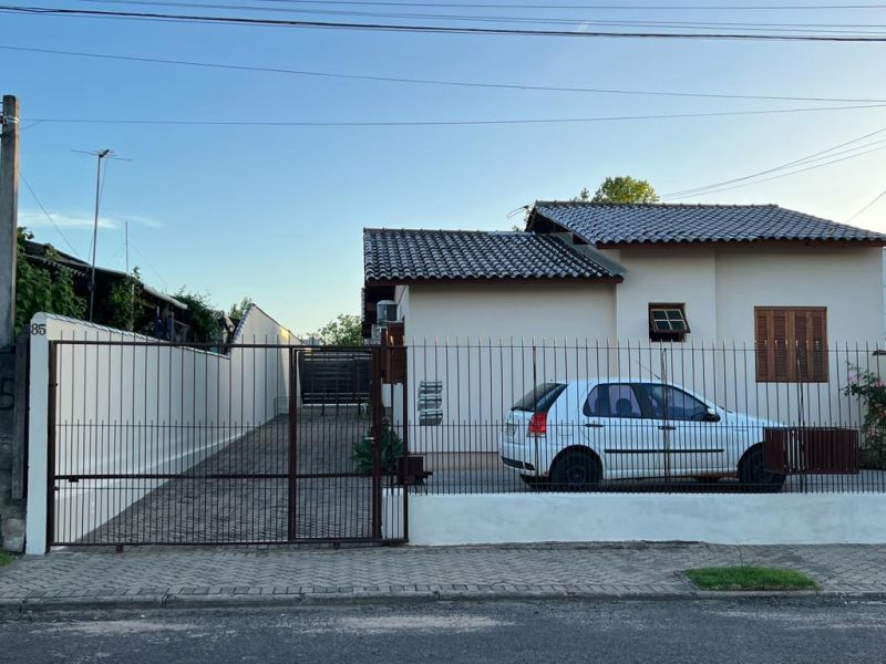 Casa com 2 quartos, 1 banheiro e 69m² à venda no bairro Santa Teresinha, Taquara