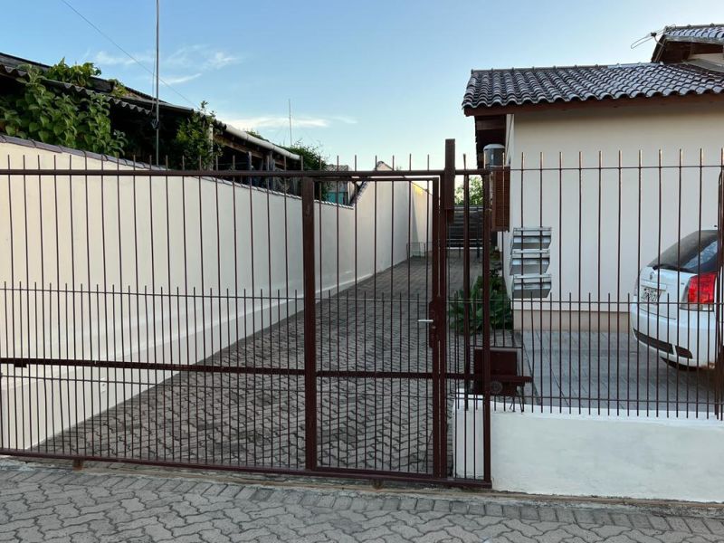 Casa com 2 quartos, 1 banheiro e 69m² à venda no bairro Santa Teresinha, Taquara