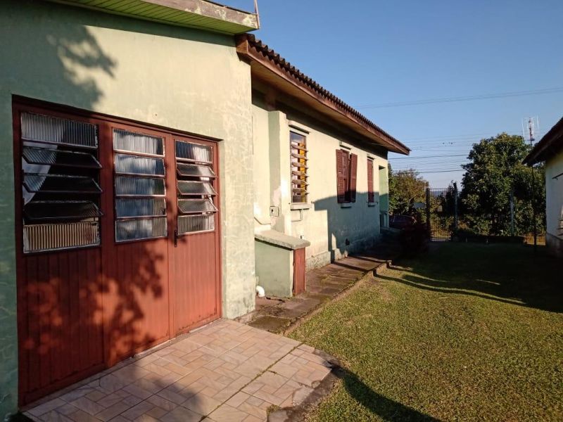 Casa com 5 quartos, 2 banheiros e 248m² à venda no bairro Santa Teresinha, Taquara