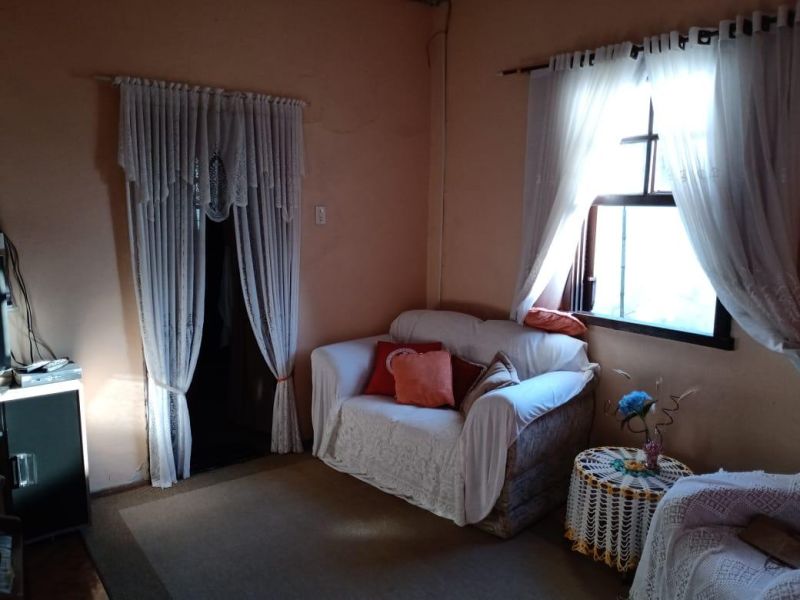Casa com 5 quartos, 2 banheiros e 248m² à venda no bairro Santa Teresinha, Taquara