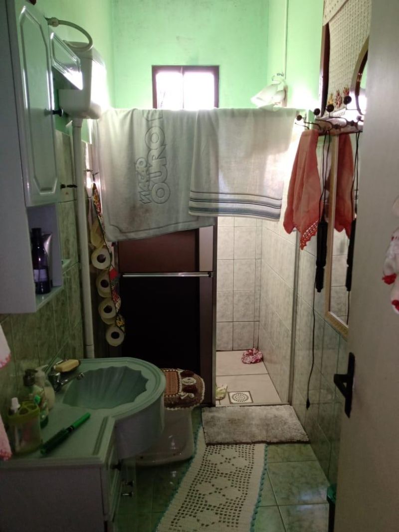 Casa com 5 quartos, 2 banheiros e 248m² à venda no bairro Santa Teresinha, Taquara