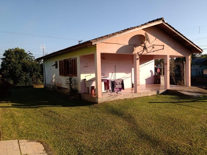 Casa com 5 quartos, 2 banheiros e 248m² à venda no bairro Santa Teresinha, Taquara