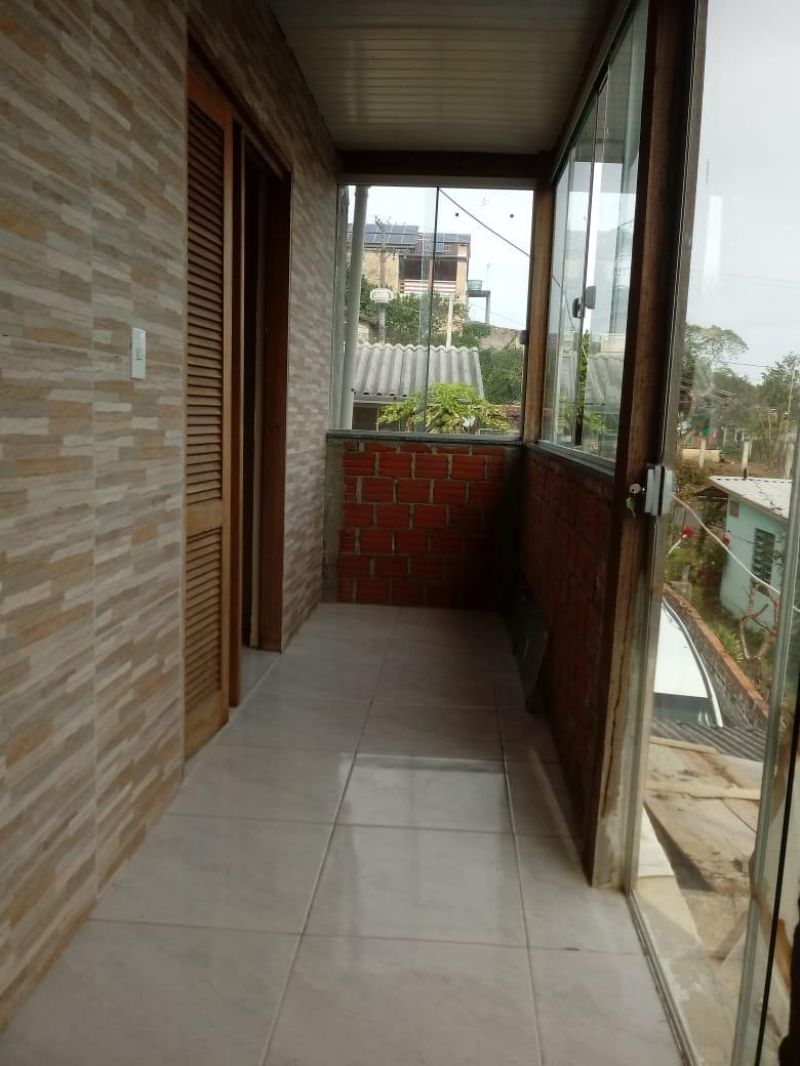 Casa com 3 quartos, 2 banheiros e 84m² à venda no bairro Santa Teresinha, Taquara