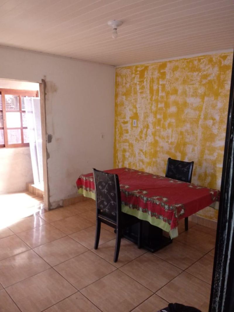 Casa com 3 quartos, 2 banheiros e 84m² à venda no bairro Santa Teresinha, Taquara