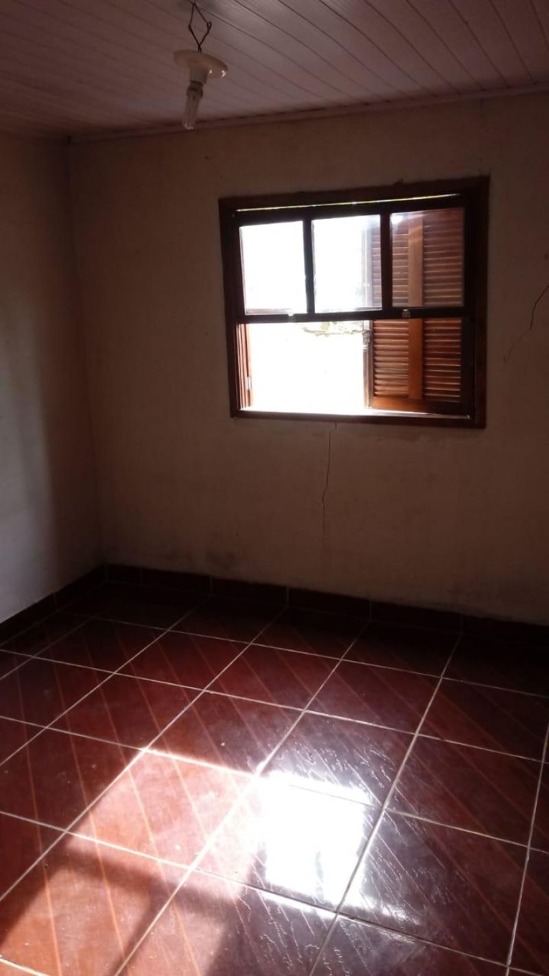 Casa com 3 quartos, 2 banheiros e 84m² à venda no bairro Santa Teresinha, Taquara