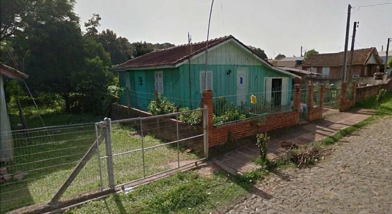 Casa com 3 quartos, 1 banheiro e 90m² à venda no bairro Santa Teresinha, Taquara