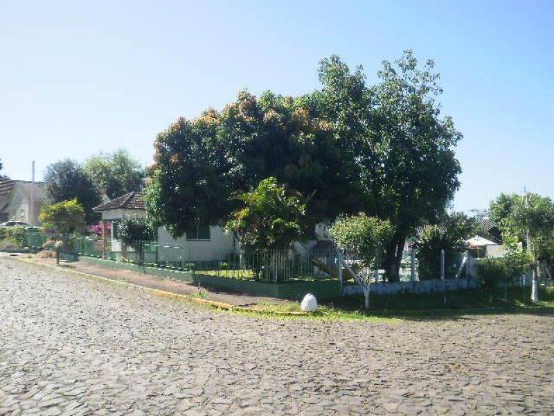 Casa com 3 quartos e 2 banheiros à venda no bairro Santa Teresinha, Taquara