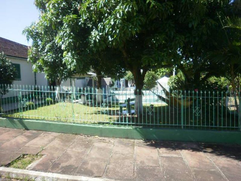 Casa com 3 quartos e 2 banheiros à venda no bairro Santa Teresinha, Taquara
