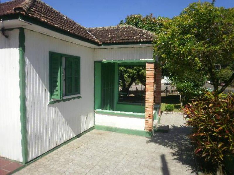 Casa com 3 quartos e 2 banheiros à venda no bairro Santa Teresinha, Taquara