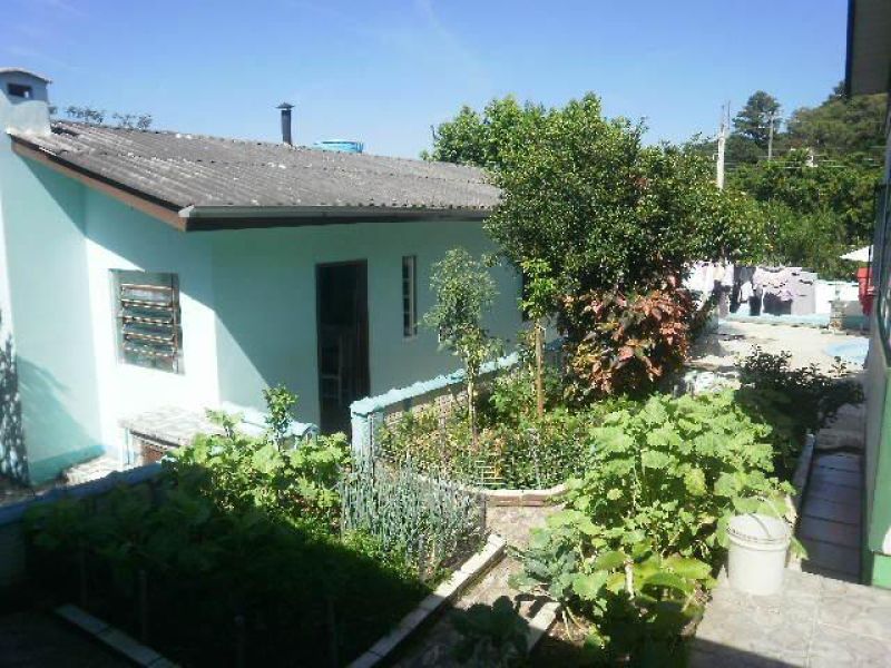 Casa com 3 quartos e 2 banheiros à venda no bairro Santa Teresinha, Taquara