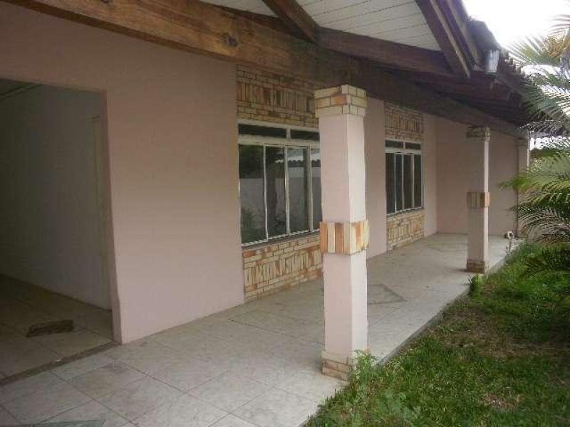 Casa com 3 quartos, 3 banheiros e 160m² à venda no bairro Santa Teresinha, Taquara