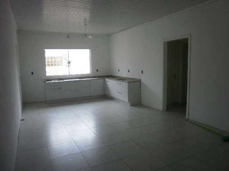 Casa com 3 quartos, 3 banheiros e 160m² à venda no bairro Santa Teresinha, Taquara