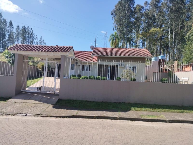 Casa com 3 quartos, 2 banheiros e 120m² à venda no bairro Eldorado, Taquara