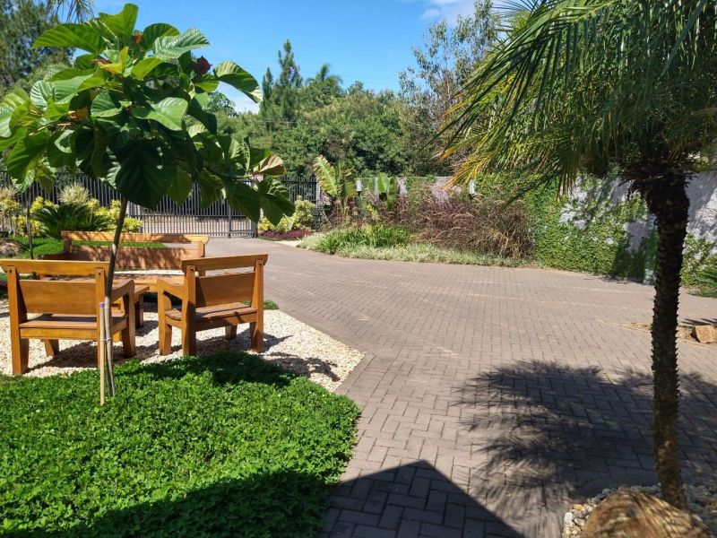 Casa com 5 banheiros e 250m² à venda no bairro Tucanos, Taquara