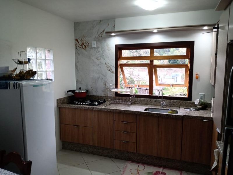 Casa com 2 quartos, 1 banheiro e 148m² à venda no bairro Tucanos, Taquara