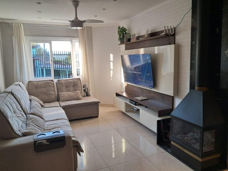 Casa com 3 quartos, 2 banheiros e 150m² à venda no bairro Ideal, Taquara