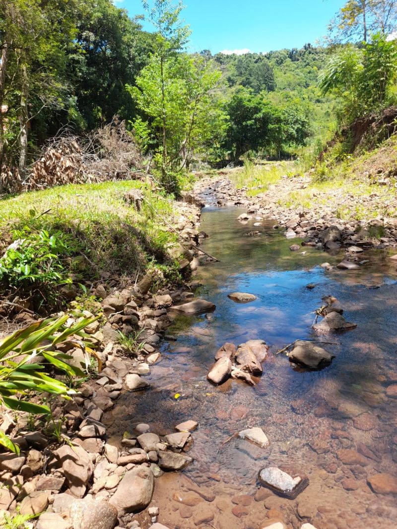Sítio à venda no bairro distrito de Açouta Cavalo, Taquara