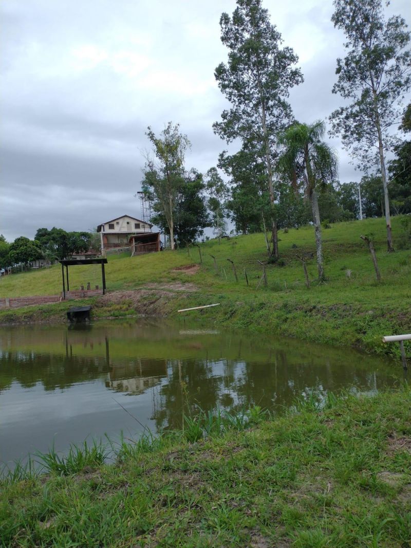 Sítio com 3 quartos, 3 banheiros e 128m² à venda no bairro Km 4, Taquara