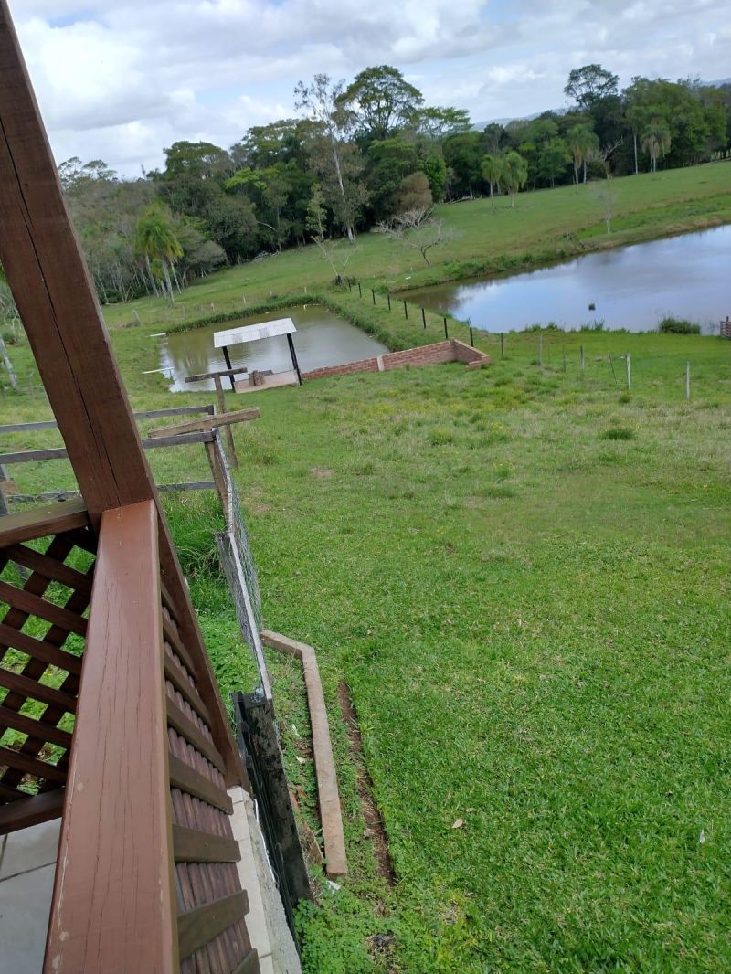 Sítio com 3 quartos, 3 banheiros e 128m² à venda no bairro Km 4, Taquara
