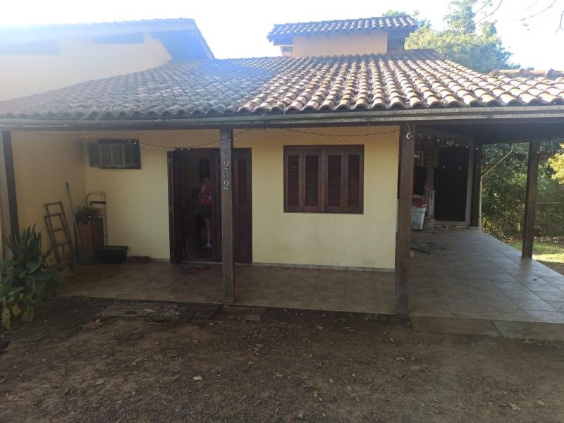 Sítio com 3 quartos, 2 banheiros e 98m² à venda no bairro Km 4, Taquara